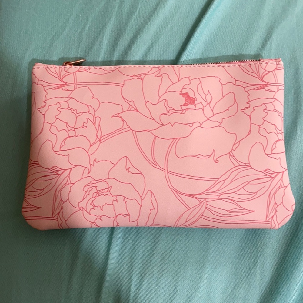 Ipsy May glam bag with products included